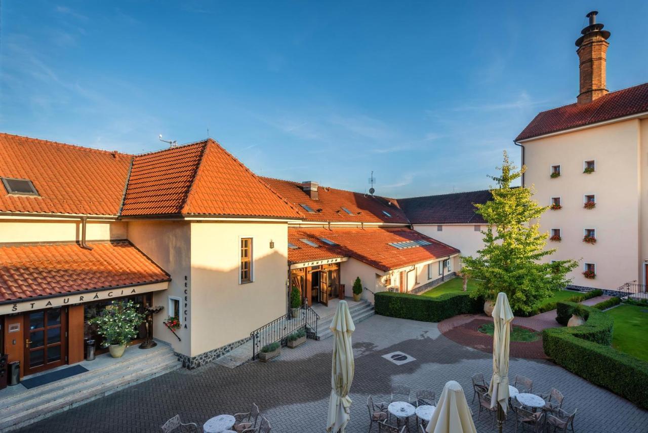 Chateau Krakovany Exterior foto